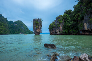 泰国攀牙湾美丽海岛风光