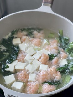 虾滑豆腐青菜汤