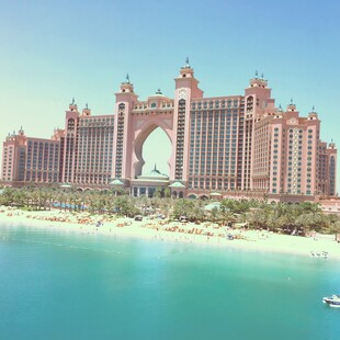 亚特兰蒂斯酒店海滨美景