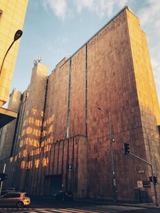 复古工业风建筑外观