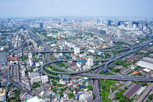 城市交通枢纽俯瞰景观