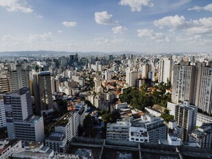 俯瞰繁华都市建筑群
