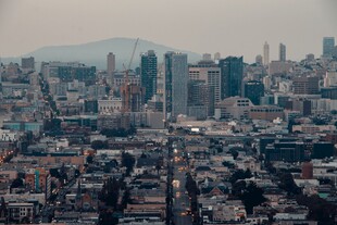 俯瞰繁华都市景观
