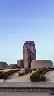 现代城市独特建筑景观