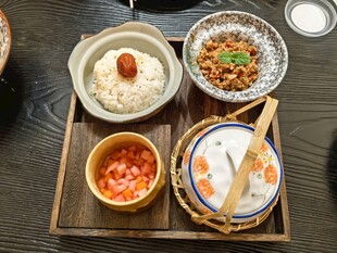 日式定食套餐美食展示