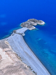 美丽海岛海岸线风光