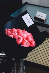 浪漫粉色玫瑰鲜花礼盒