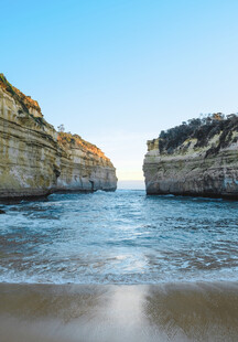 海岸壮丽风光岩石与海水