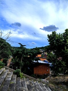 山间村落景致