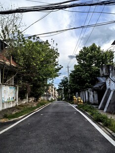 宁静乡村小路