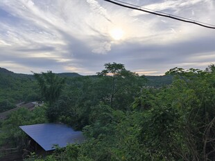 山林中的静谧小屋