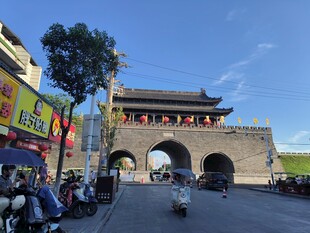 古城门街景