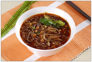 美味酸辣蕨根粉