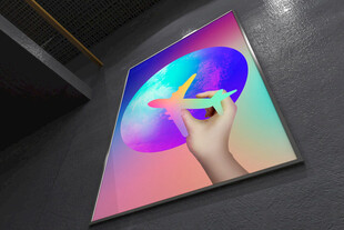大屏手机展示绚丽色彩画面