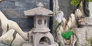日式石灯笼  古朴庭院景致