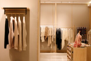 时尚服装店