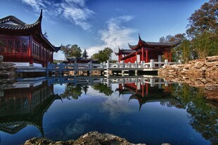 中式园林水景古建筑倒影