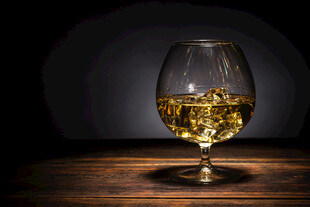 精致威士忌酒杯