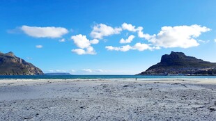 广阔山海间的壮丽风光