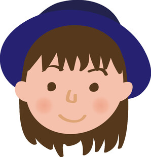戴蓝帽微笑的卡通小女孩