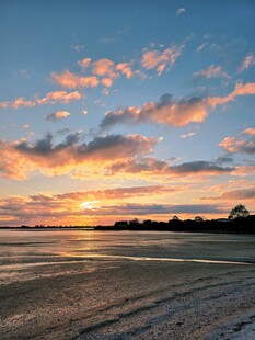 海边绝美日落天空景象