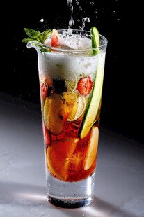 缤纷水果鸡尾酒
