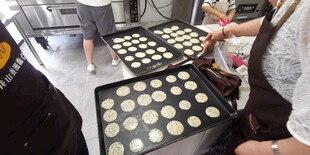 芝麻薄饼制作