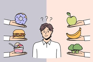 人物面对多样食物的纠结时刻