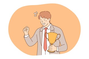 商务男士手持奖杯显自信