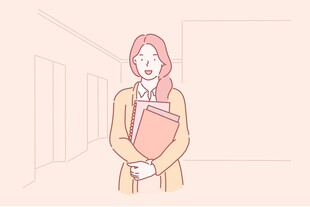 手持书本的知性女性