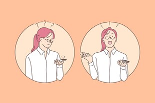 女性手持手机的不同姿态
