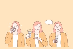 女孩手持手机的多样姿态