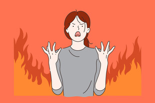 女子身处火焰中惊恐呼喊