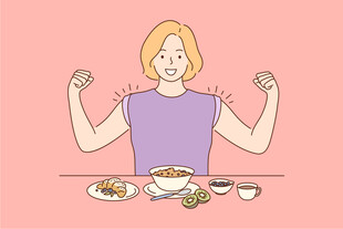 活力女士享受丰盛餐食
