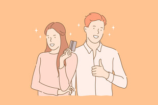 男女手持话筒开心歌唱