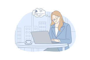 办公女性专注使用笔记本电脑