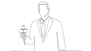 西装男子手持酒杯