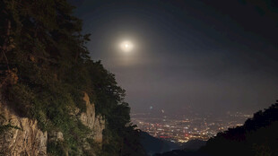泰山夜景