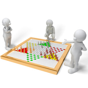 小人围棋盘博弈场景