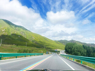 山间公路美景