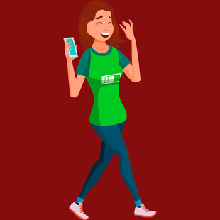女孩手持手机开心行走