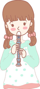 吹奏竖笛的可爱小女孩