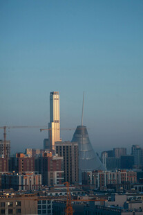 城市天际线中的高楼景观