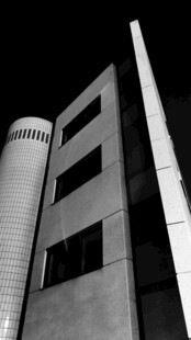 现代建筑黑白轮廓