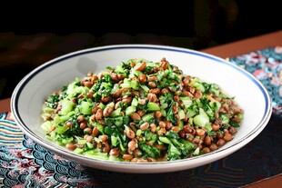 豆子炒菜心