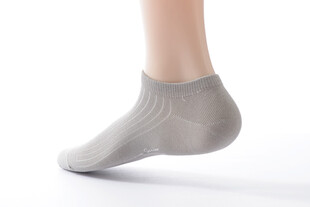 浅灰色短袜展示