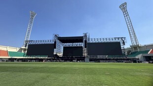 户外大型舞台搭建现场  欧思文