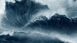 汹涌海浪震撼景象