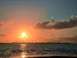 海上日落美景