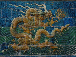 金色浮雕龙九龙壁